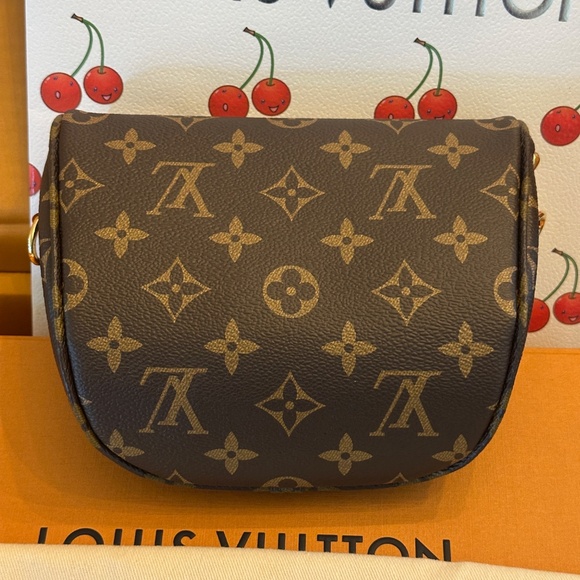 Louis Vuitton X Takashi Murakami 2025 Mini Bumbag Bum Bag Cherry M13449 - NEW - Picture 5 of 9